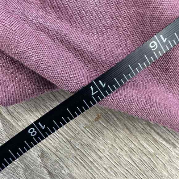 Garnet Hill Womens XS V Neck Sequin Tassel Trim Ruched Mauve Short Sleeve Blouse - Picture 7 of 8